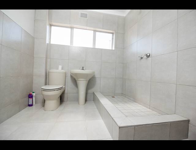 3 BEDROOM HOUSE FOR SALE IN ARENA PARK